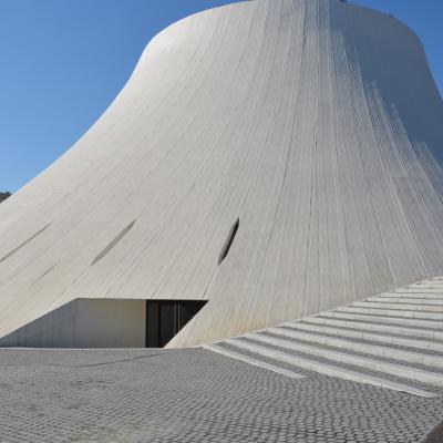 Le Grand Volcan, O. Niemeyer